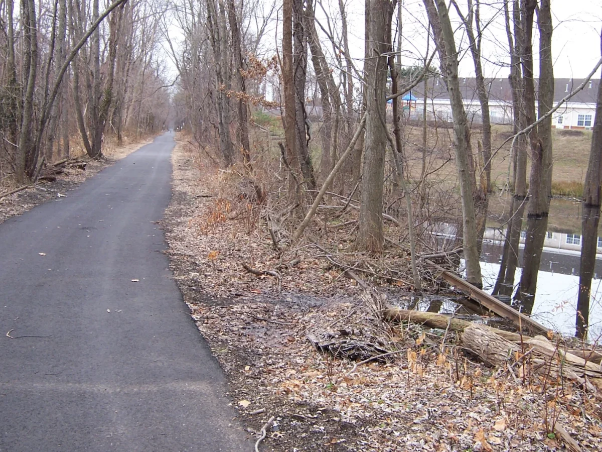 Henry Hudson Trail photo 1