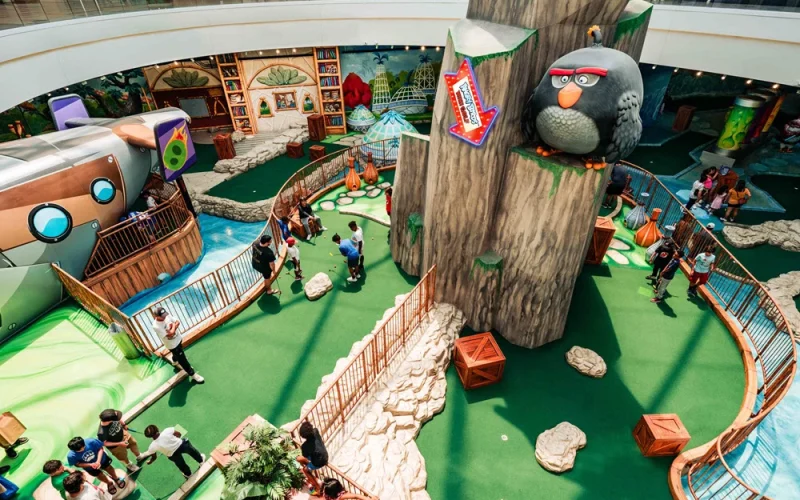 Angry Birds Indoor Mini Golf at American Dream — East Rutherford, NJ